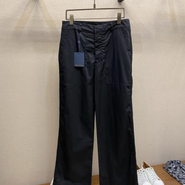 designer,replica,clothing,fake,1:1,lv,luxury,high quality LV Iron Flower Embossed Casual Trousers (XS6JIW)