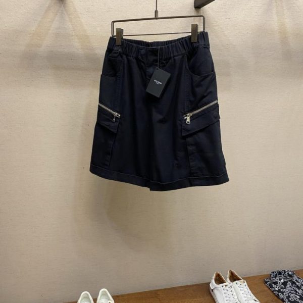 designer,replica,clothing,fake,1:1,lv,luxury,high quality Balmain’s new summer collection features multi-pocket cargo shorts (KIXUOQ).
