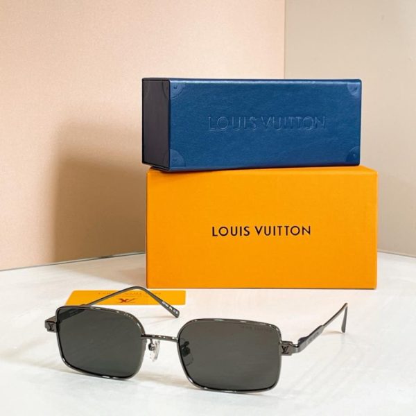 designer,replica,clothing,fake,1:1,lv,luxury,high quality LOUIS VUITTON Sunglasses MODEL Z2744U (RT666H)