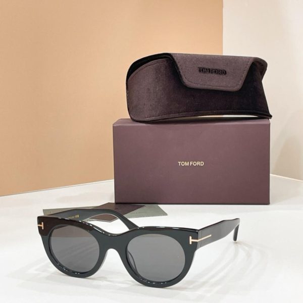 designer,replica,clothing,fake,1:1,lv,luxury,high quality Tom Ford Sunglasses, Model FT 1315 (EVOHXI)