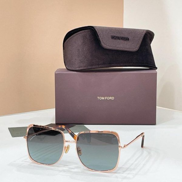 designer,replica,clothing,fake,1:1,lv,luxury,high quality Tom Ford Sunglasses, Model TF 1319 (NHSFCJ)