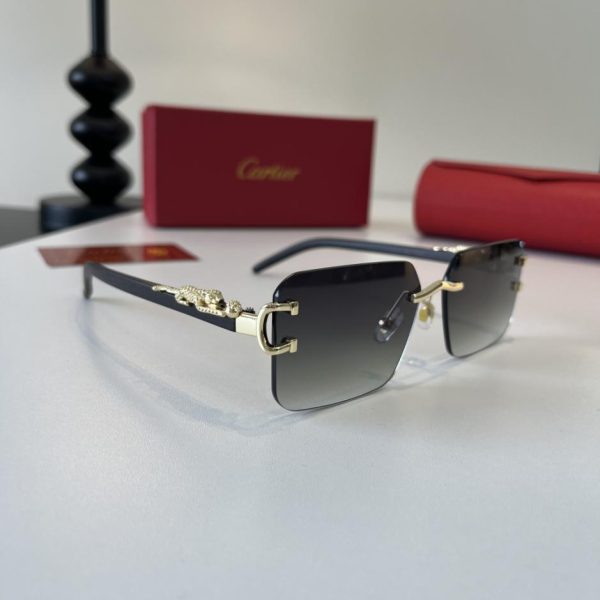 designer,replica,clothing,fake,1:1,lv,luxury,high quality CARTIER premium sunglasses with metal PC temples and a frameless, ultra-lightweight electroplating process (XQT5AL).