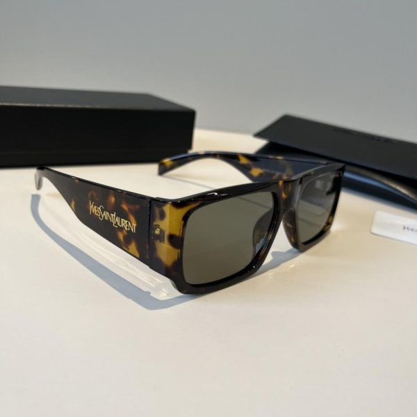 designer,replica,clothing,fake,1:1,lv,luxury,high quality Saint Laurent’s new narrow-frame sunglasses (BI97OX)