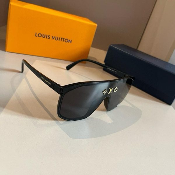 designer,replica,clothing,fake,1:1,lv,luxury,high quality Louis Vuitton (LV) sunglasses, men’s polarized sunglasses (501K7L)