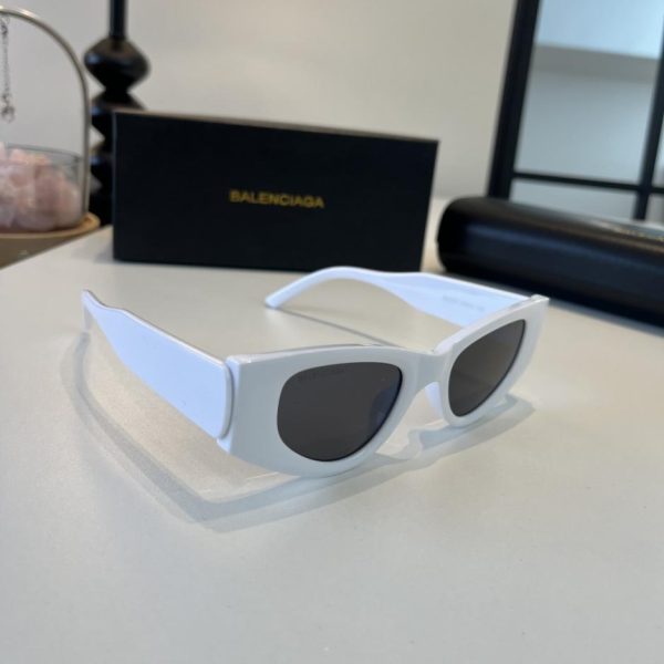 designer,replica,clothing,fake,1:1,lv,luxury,high quality Balenciaga sunglasses (98TK0K)