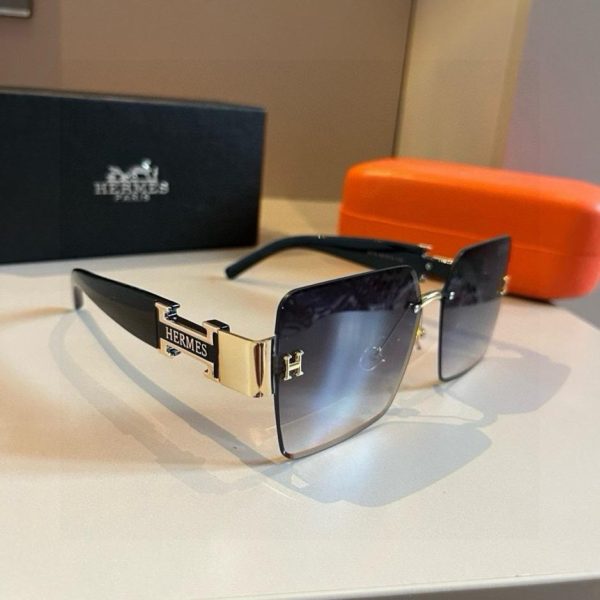 designer,replica,clothing,fake,1:1,lv,luxury,high quality HERMES New Women’s Sunglasses, Oversized Frame, Retro Style (H5IXAL)