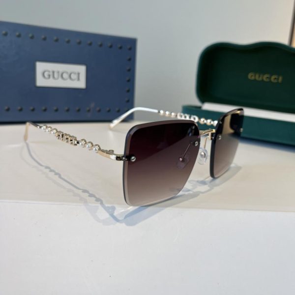 designer,replica,clothing,fake,1:1,lv,luxury,high quality Gucci New Women’s Sunglasses, Oversized Frame, Retro Style (1AVLE6)