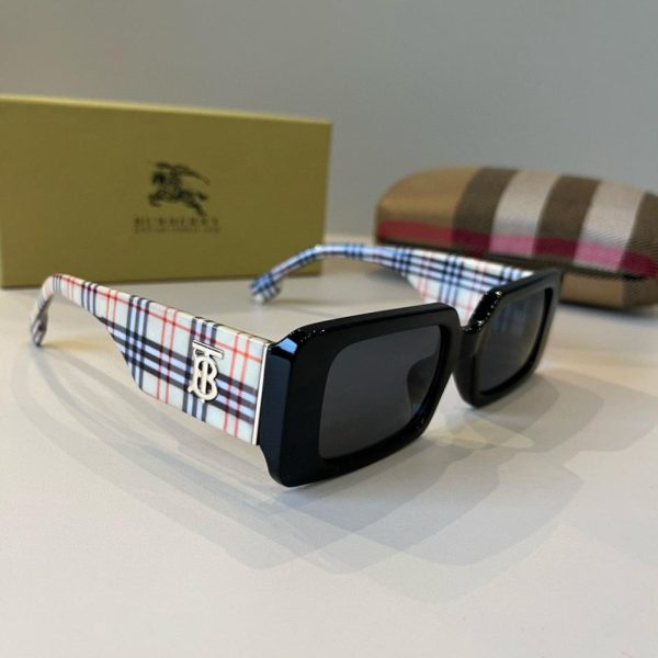 designer,replica,clothing,fake,1:1,lv,luxury,high quality Burberry unisex sunglasses, same style as on the official website (452UAV)