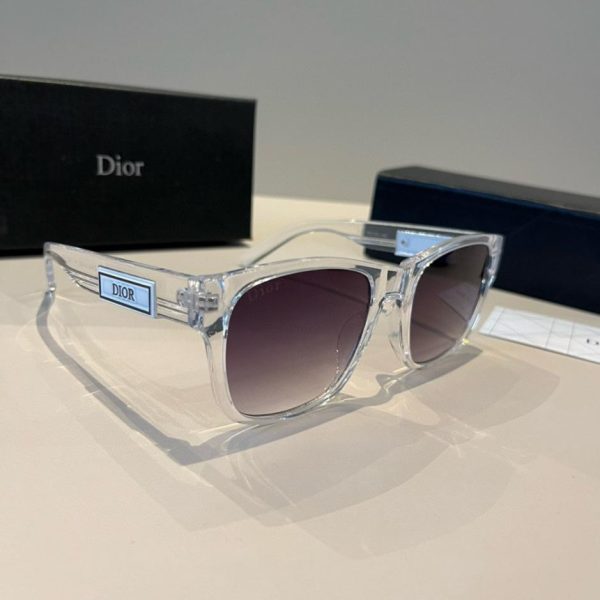 designer,replica,clothing,fake,1:1,lv,luxury,high quality Dior Men’s Collection: Temples adorned with an embossed Dior logo (6GOVAR).