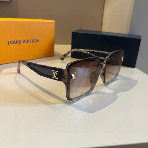 designer,replica,clothing,fake,1:1,lv,luxury,high quality LV women’s sunglasses (EV272S)