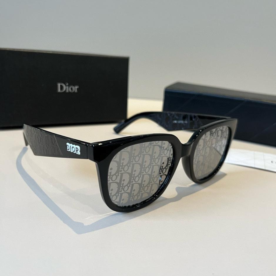 designer,replica,clothing,fake,1:1,lv,luxury,high quality Dior Men’s Collection: Temples adorned with an embossed Dior logo (UXVX4M) designer,replica,clothing,fake,1:1,lv,luxury,high quality Dior Men’s Collection: Temples adorned with an embossed Dior logo (UXVX4M)