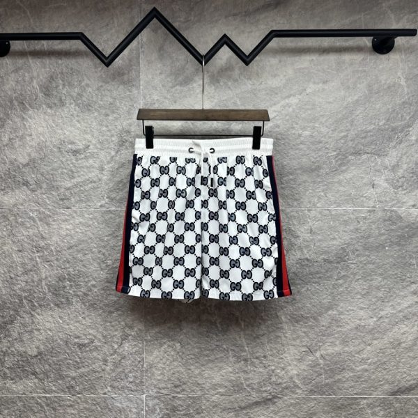 designer,replica,clothing,fake,1:1,lv,luxury,high quality Gucci’s new R3DUYC beach shorts with all-over logo print and woven trim, perfect for couples.