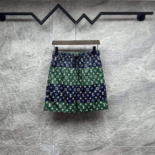 designer,replica,clothing,fake,1:1,lv,luxury,high quality LV New All-over Print Logo Beach Shorts for Couples (Z4SC2A)