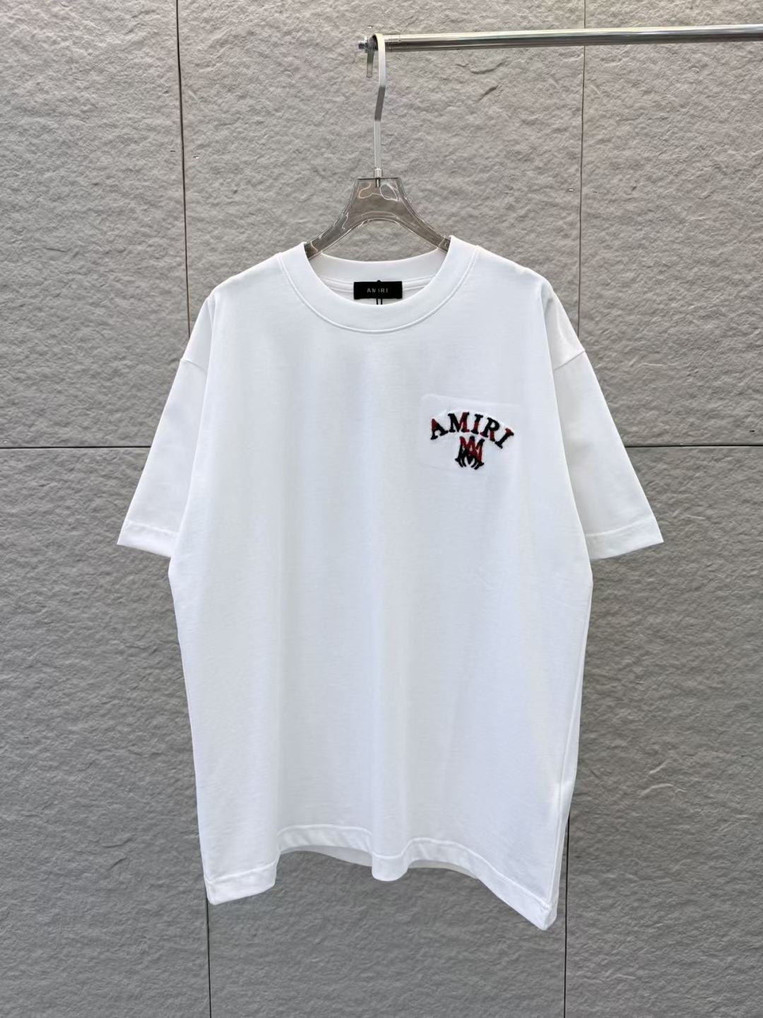 designer,replica,clothing,fake,1:1,lv,luxury,high quality AMIRI Spring/Summer New Arrival: Velvet Color-Blocked Embroidered Crew Neck Short-Sleeve T-Shirt (Q2CRWW) designer,replica,clothing,fake,1:1,lv,luxury,high quality AMIRI Spring/Summer New Arrival: Velvet Color-Blocked Embroidered Crew Neck Short-Sleeve T-Shirt (Q2CRWW)