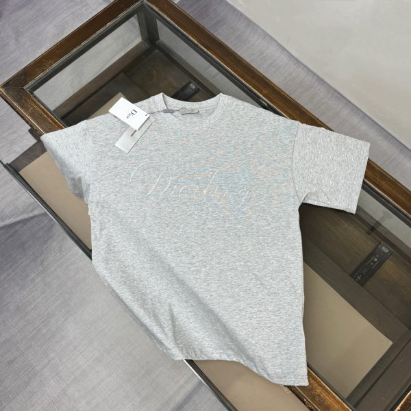 designer,replica,clothing,fake,1:1,lv,luxury,high quality DIOR’s latest versatile short-sleeved T-shirt (242GA0)