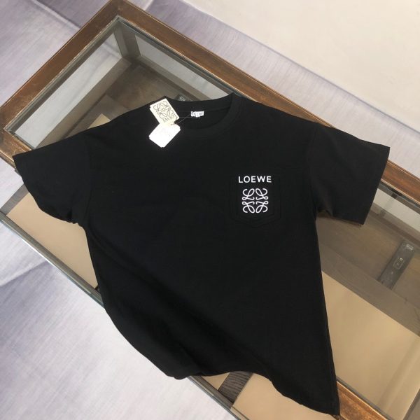designer,replica,clothing,fake,1:1,lv,luxury,high quality LOEWE Spring/Summer 2020 New Arrival Couple Crew Neck T-Shirt with Faux Pockets and Letter Logo Label (0GNCVU)