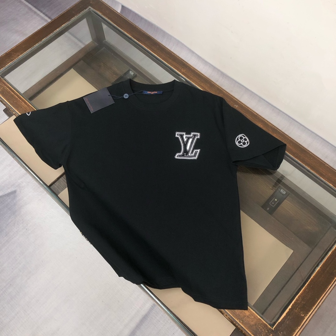 designer,replica,clothing,fake,1:1,lv,luxury,high quality Louis Vuitton (LV) latest versatile short-sleeved T-shirt (JLTE7B) designer,replica,clothing,fake,1:1,lv,luxury,high quality Louis Vuitton (LV) latest versatile short-sleeved T-shirt (JLTE7B)