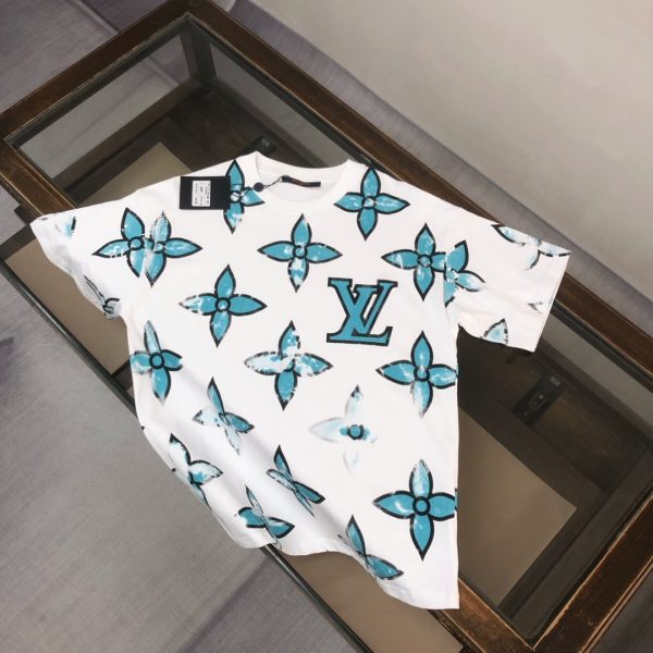 designer,replica,clothing,fake,1:1,lv,luxury,high quality Louis Vuitton’s latest versatile short-sleeved T-shirt (NI7JTC)