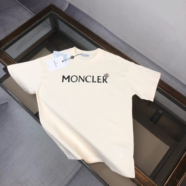 designer,replica,clothing,fake,1:1,lv,luxury,high quality MONCLER’s latest versatile short-sleeved T-shirt (L3FI0S)