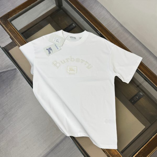designer,replica,clothing,fake,1:1,lv,luxury,high quality BURBERRY Spring/Summer New Arrival: Short-Sleeve Crew Neck T-Shirt, Unisex (GXWX5T)