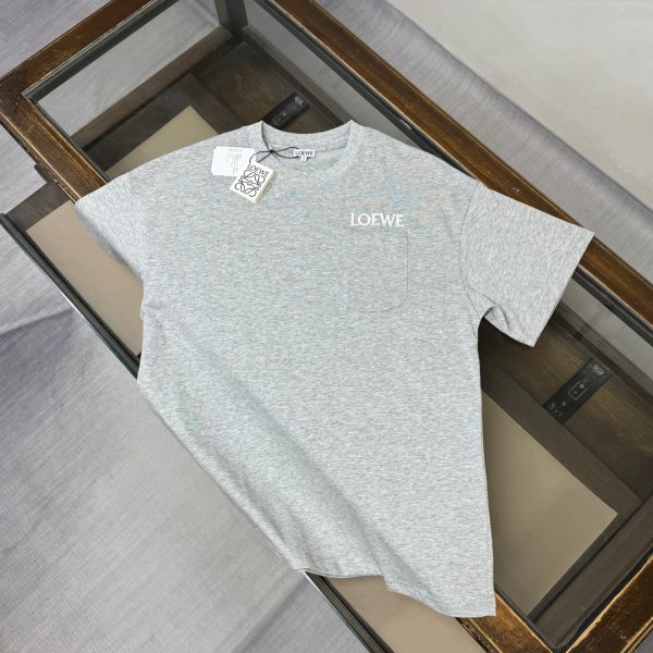 designer,replica,clothing,fake,1:1,lv,luxury,high quality LOEWE Spring/Summer New Arrival: Short-Sleeve Crew Neck T-Shirt, Unisex (0NYOZL)