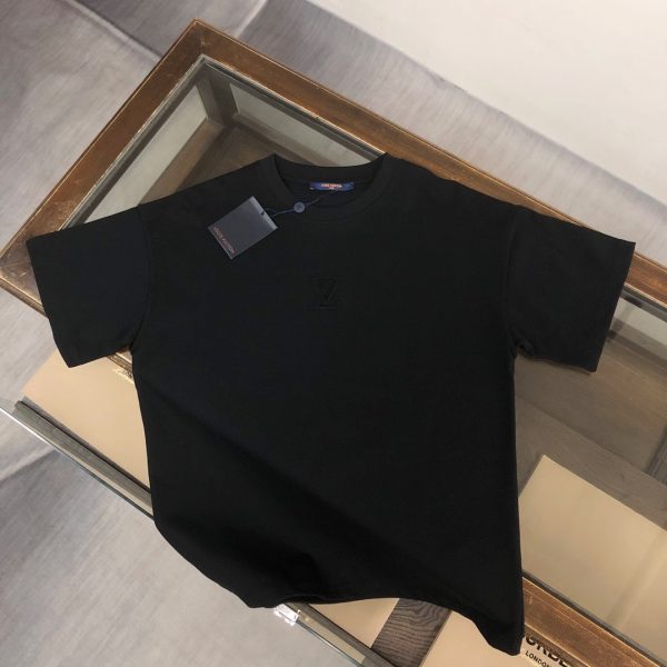 designer,replica,clothing,fake,1:1,lv,luxury,high quality Louis Vuitton boutique style crew neck short-sleeved T-shirt (CWS0BY)