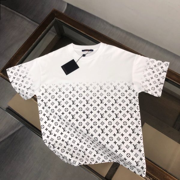 designer,replica,clothing,fake,1:1,lv,luxury,high quality Louis Vuitton New Gradient Print Short-Sleeve T-Shirt (DQ5L9V)