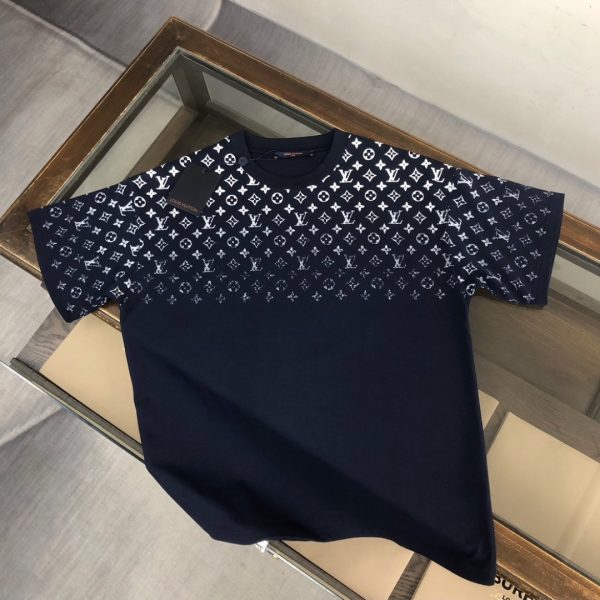 designer,replica,clothing,fake,1:1,lv,luxury,high quality Louis Vuitton round neck short-sleeved shirt (2B5H38) – same style as in boutiques