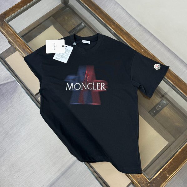 designer,replica,clothing,fake,1:1,lv,luxury,high quality MONCLER Spring/Summer New Arrival: Short-Sleeve Crew Neck T-Shirt, Unisex (42UQJL)