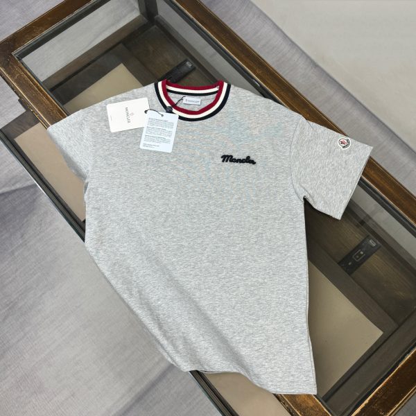 designer,replica,clothing,fake,1:1,lv,luxury,high quality MONCLER Spring/Summer New Arrival: Short-Sleeve Crew Neck T-Shirt, Unisex (Y2Q7OW)