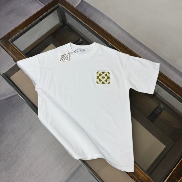 designer,replica,clothing,fake,1:1,lv,luxury,high quality LOEWE Spring/Summer New Arrival: Short-Sleeve Crew Neck T-Shirt, Unisex (MXD5M1)