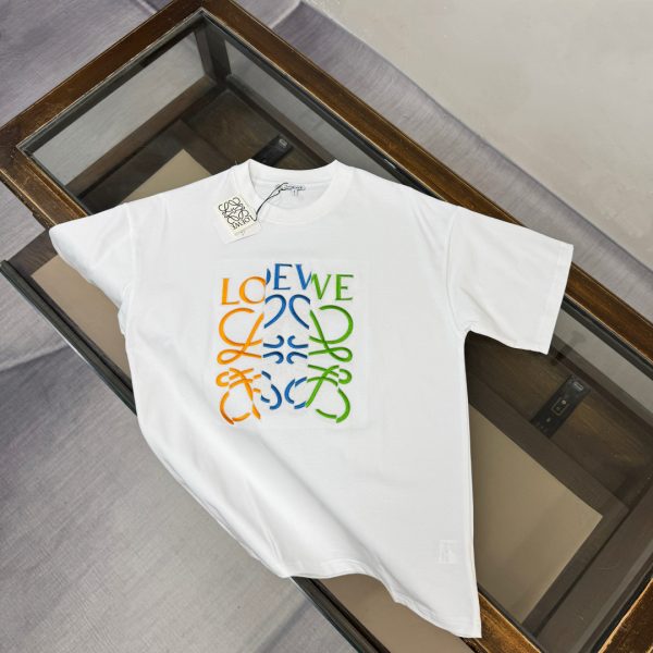 designer,replica,clothing,fake,1:1,lv,luxury,high quality LOEWE Spring/Summer New Arrival: Short-Sleeve Crew Neck T-Shirt, Unisex (UQA59H)