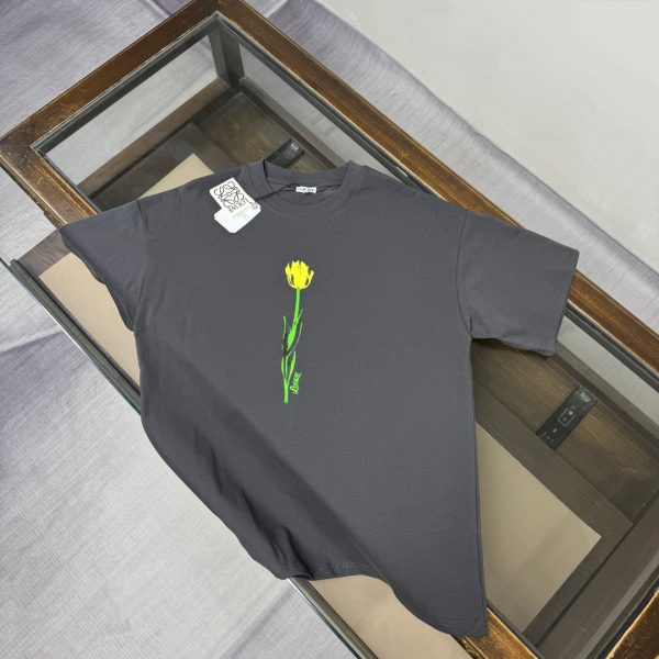 designer,replica,clothing,fake,1:1,lv,luxury,high quality LOEWE Spring/Summer New Arrival: Short-Sleeve Crew Neck T-Shirt, Unisex (MGD301)