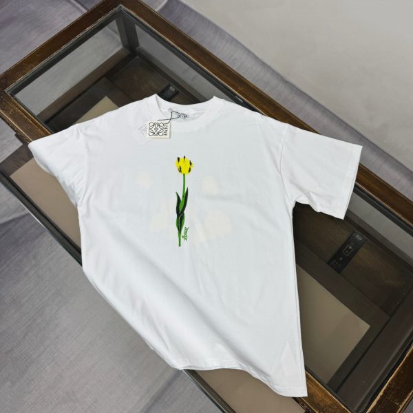 designer,replica,clothing,fake,1:1,lv,luxury,high quality LOEWE Spring/Summer New Arrival: Short-Sleeve Crew Neck T-Shirt, Unisex (QU602F)