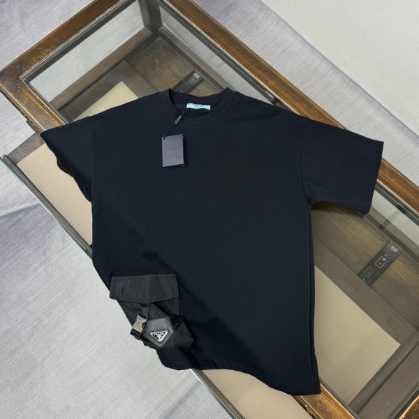 designer,replica,clothing,fake,1:1,lv,luxury,high quality PRADA Spring/Summer New Arrival: Short-Sleeve Crew Neck T-Shirt, Unisex (NMCLBE)