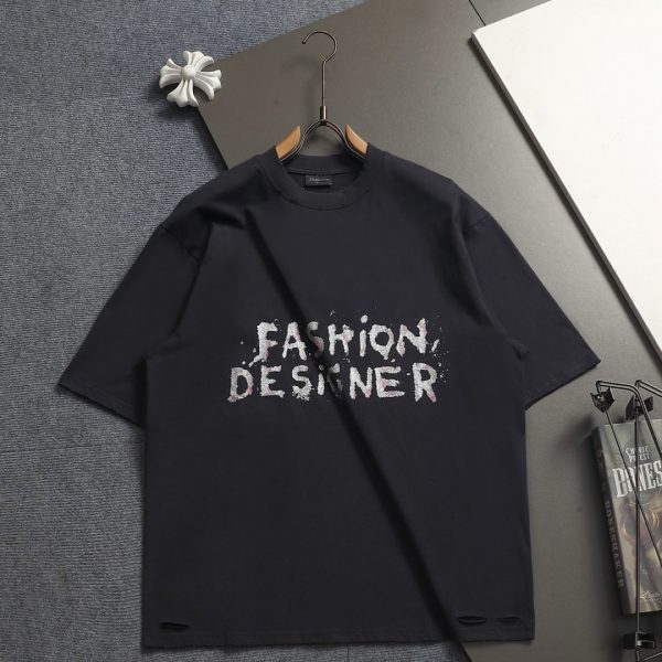 designer,replica,clothing,fake,1:1,lv,luxury,high quality BALENCIAGA Gold Sand Shimmer DESIGNER Distressed Wash and Ripped Print with Refined Logo Design – Official Style Short-Sleeve T-Shirt (BXO0CT)