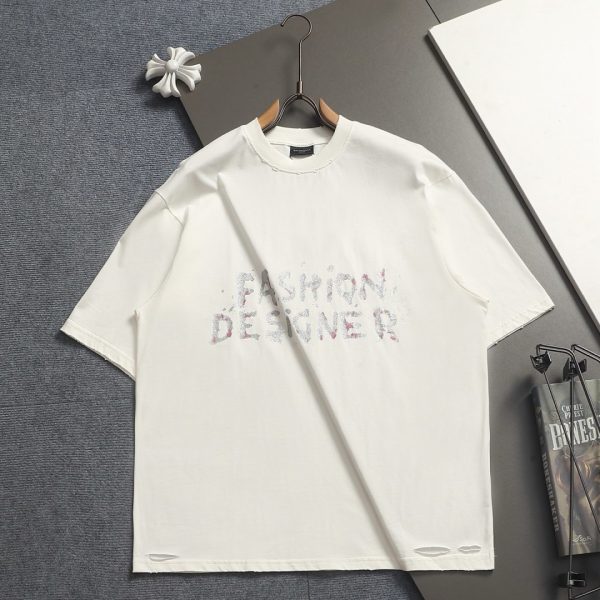 designer,replica,clothing,fake,1:1,lv,luxury,high quality BALENCIAGA Gold Sand Shimmer DESIGNER Distressed Wash and Ripped Print with Refined Logo Design – Official Style Short-Sleeve T-Shirt (V9QIO0)