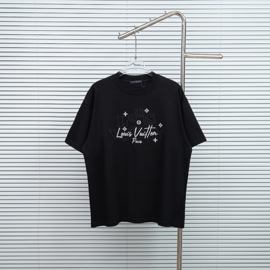 designer,replica,clothing,fake,1:1,lv,luxury,high quality Louis Vuitton short-sleeved shirt with invisible appliqué embroidery and frayed edges, color (QHWDO4)
