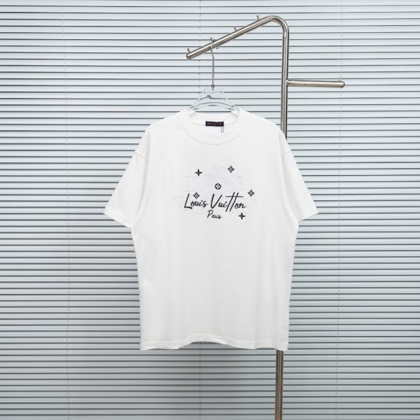 designer,replica,clothing,fake,1:1,lv,luxury,high quality Louis Vuitton short-sleeved shirt with invisible appliqué embroidery and frayed edges, color SOJ29I.