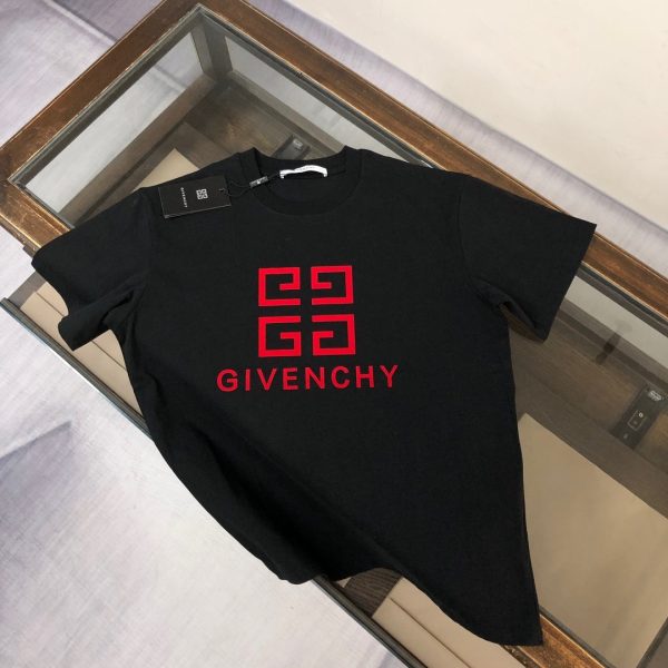 designer,replica,clothing,fake,1:1,lv,luxury,high quality Givenchy’s latest couple’s short-sleeved T-shirt (K96IGU)