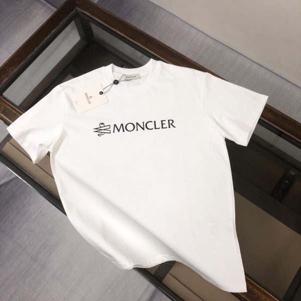 designer,replica,clothing,fake,1:1,lv,luxury,high quality MONCLER Summer New Crew Neck Short-Sleeve T-Shirt (8SUORQ)