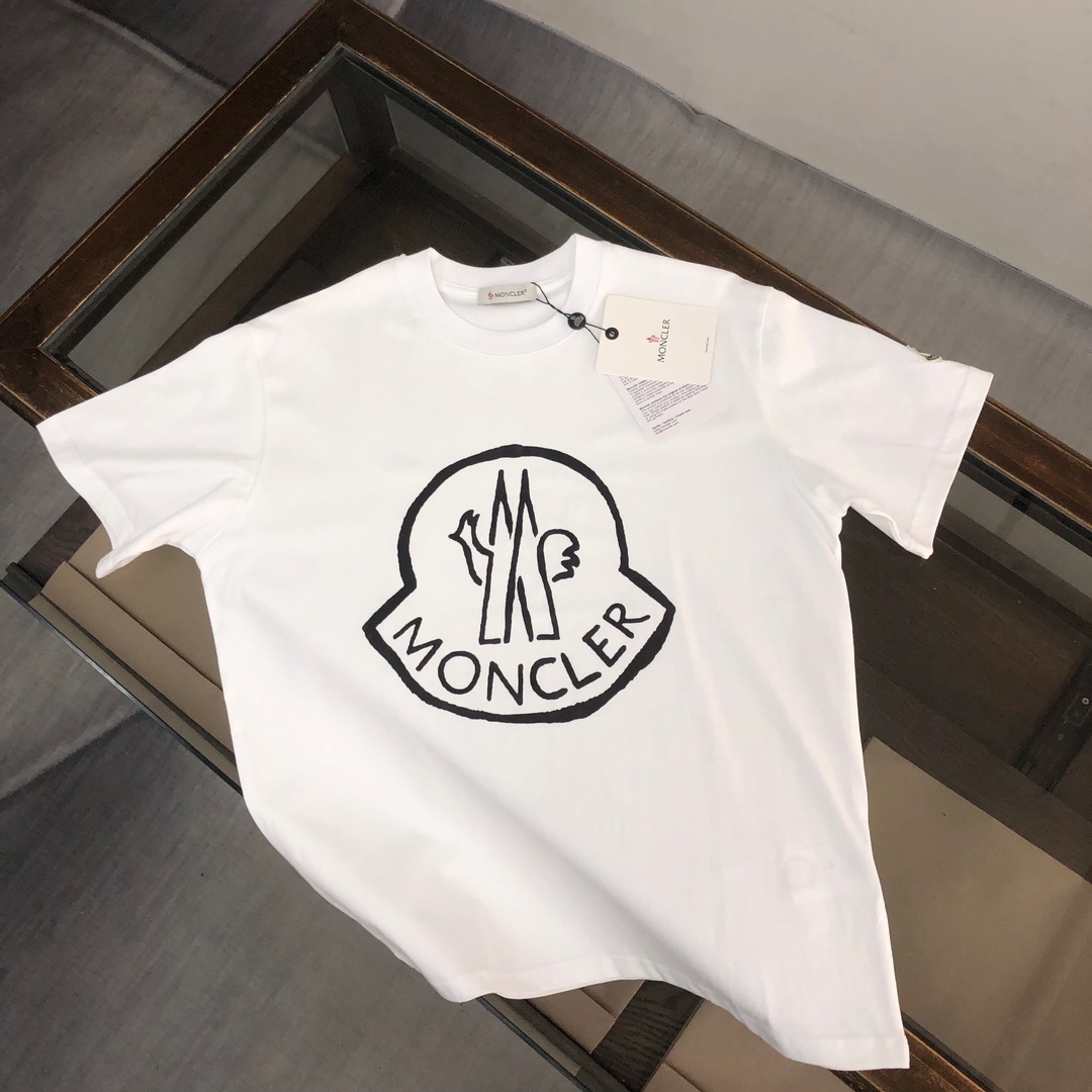designer,replica,clothing,fake,1:1,lv,luxury,high quality Moncler Summer New Crew Neck Short-Sleeve T-Shirt (1RY1YB) designer,replica,clothing,fake,1:1,lv,luxury,high quality Moncler Summer New Crew Neck Short-Sleeve T-Shirt (1RY1YB)
