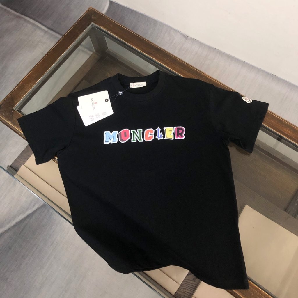 designer,replica,clothing,fake,1:1,lv,luxury,high quality Moncler Summer New Crew Neck Short-Sleeve T-Shirt (214OC1)