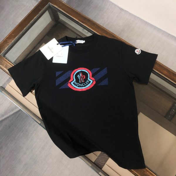 designer,replica,clothing,fake,1:1,lv,luxury,high quality Moncler Summer New Crew Neck Short-Sleeve T-Shirt (2YNU4F)