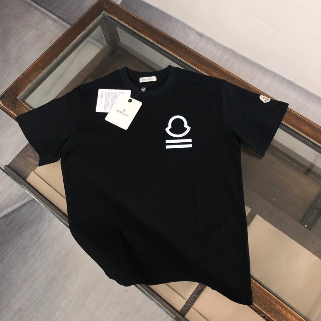 designer,replica,clothing,fake,1:1,lv,luxury,high quality Moncler Summer New Crew Neck Short-Sleeve T-Shirt (V5E3IF)