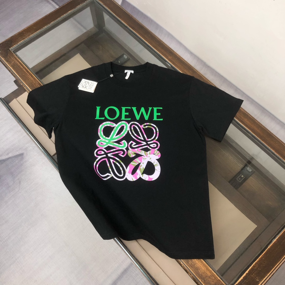 designer,replica,clothing,fake,1:1,lv,luxury,high quality LOEWE’s latest couple’s round neck short-sleeved shirt (5SYLF4) designer,replica,clothing,fake,1:1,lv,luxury,high quality LOEWE’s latest couple’s round neck short-sleeved shirt (5SYLF4)