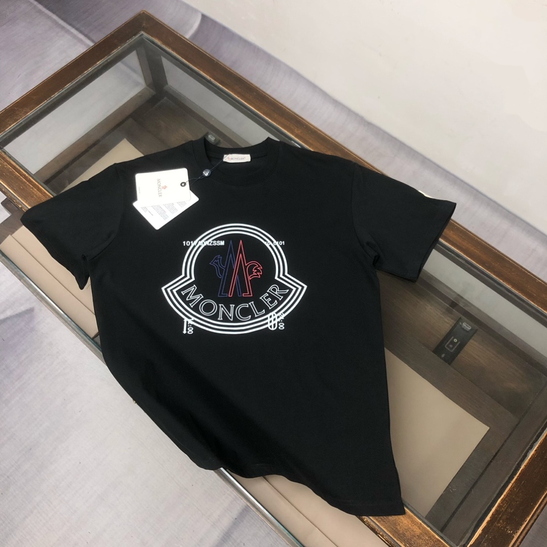 designer,replica,clothing,fake,1:1,lv,luxury,high quality MONCLER’s latest couple’s round neck short-sleeved shirt (CC99A9) designer,replica,clothing,fake,1:1,lv,luxury,high quality MONCLER’s latest couple’s round neck short-sleeved shirt (CC99A9)