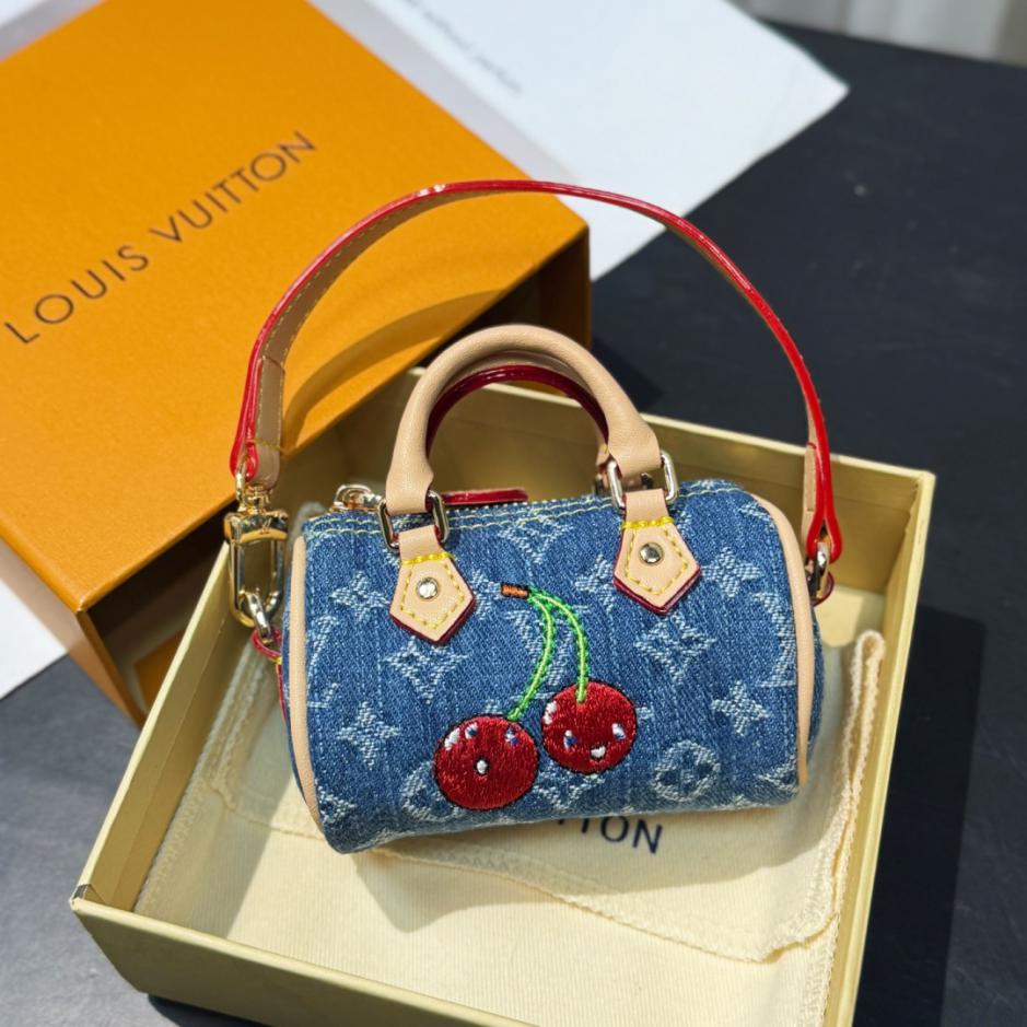 designer,replica,clothing,fake,1:1,lv,luxury,high quality New LV embroidered cherry handbag pillowcase M02535(2A19E7)