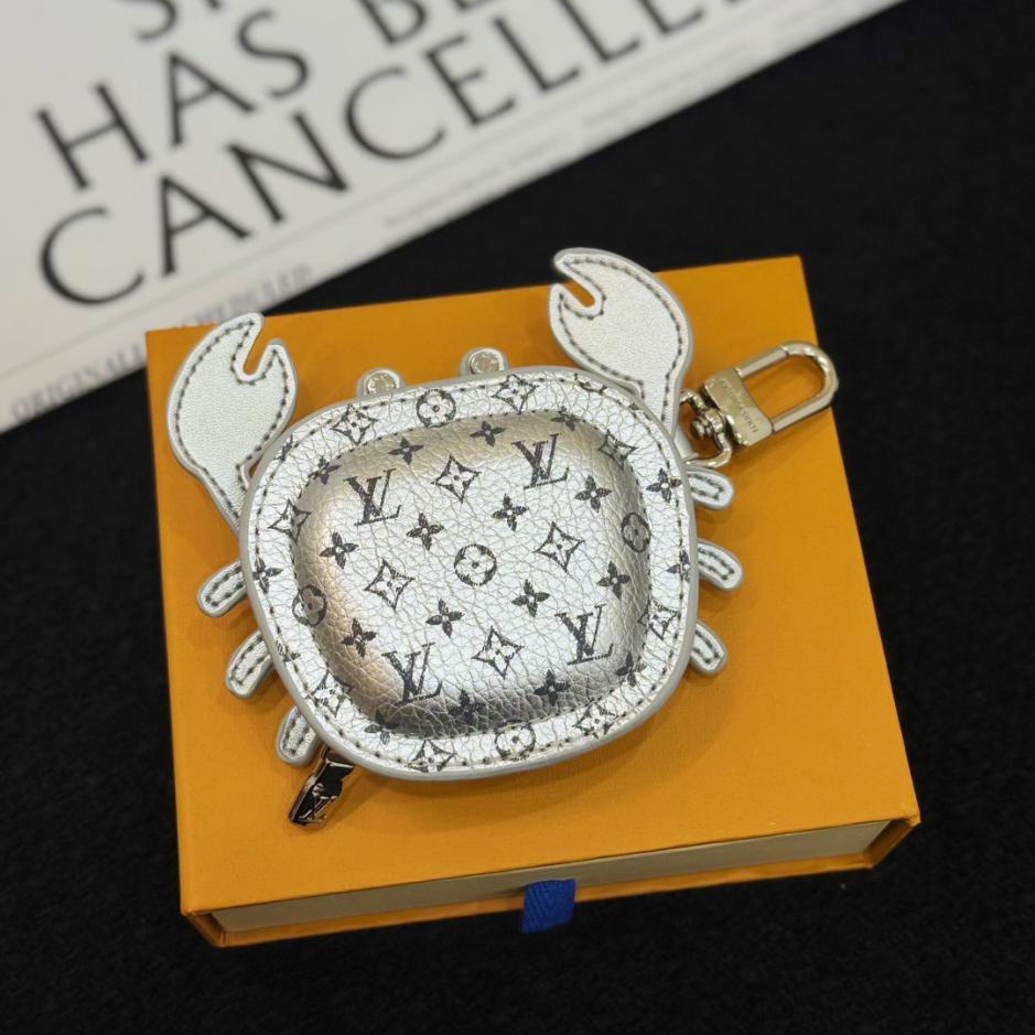 designer,replica,clothing,fake,1:1,lv,luxury,high quality LV crab charm (RCO3E3)
