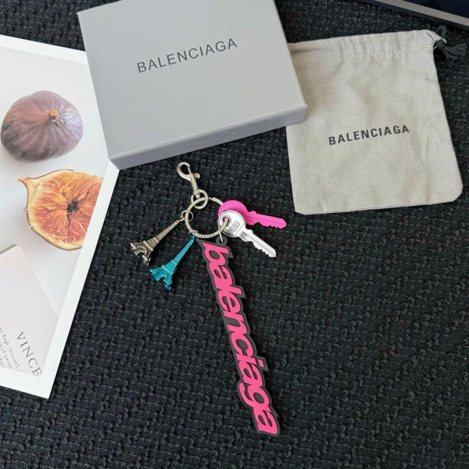 designer,replica,clothing,fake,1:1,lv,luxury,high quality New Balenciaga Rodeo small keychain (V1Z33W)